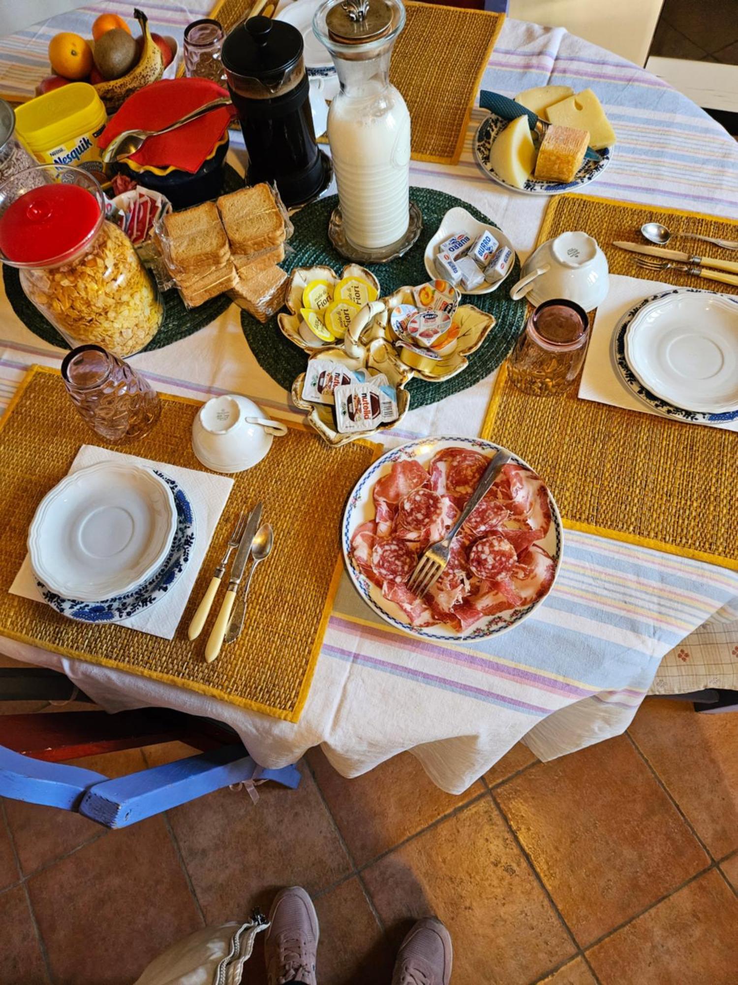 B&B Il Pioppo E La Fonte Castello d'Agogna エクステリア 写真
