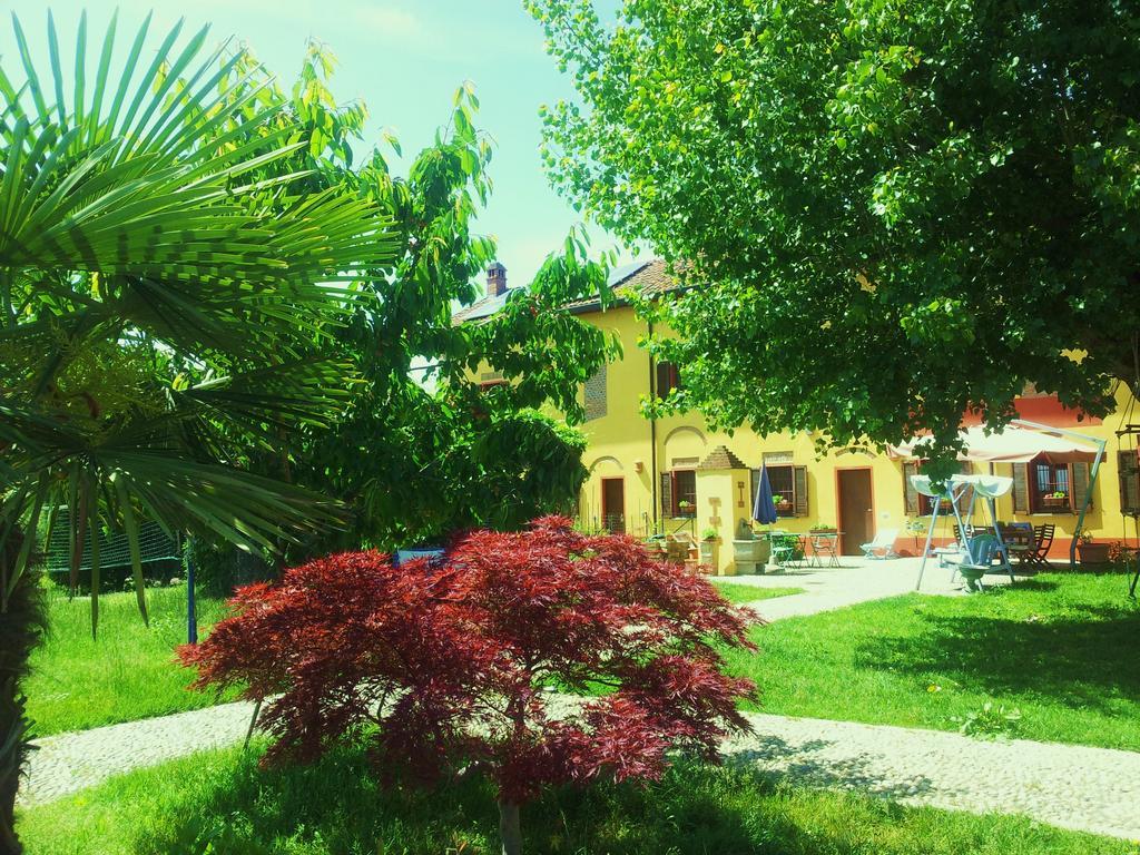 B&B Il Pioppo E La Fonte Castello d'Agogna エクステリア 写真