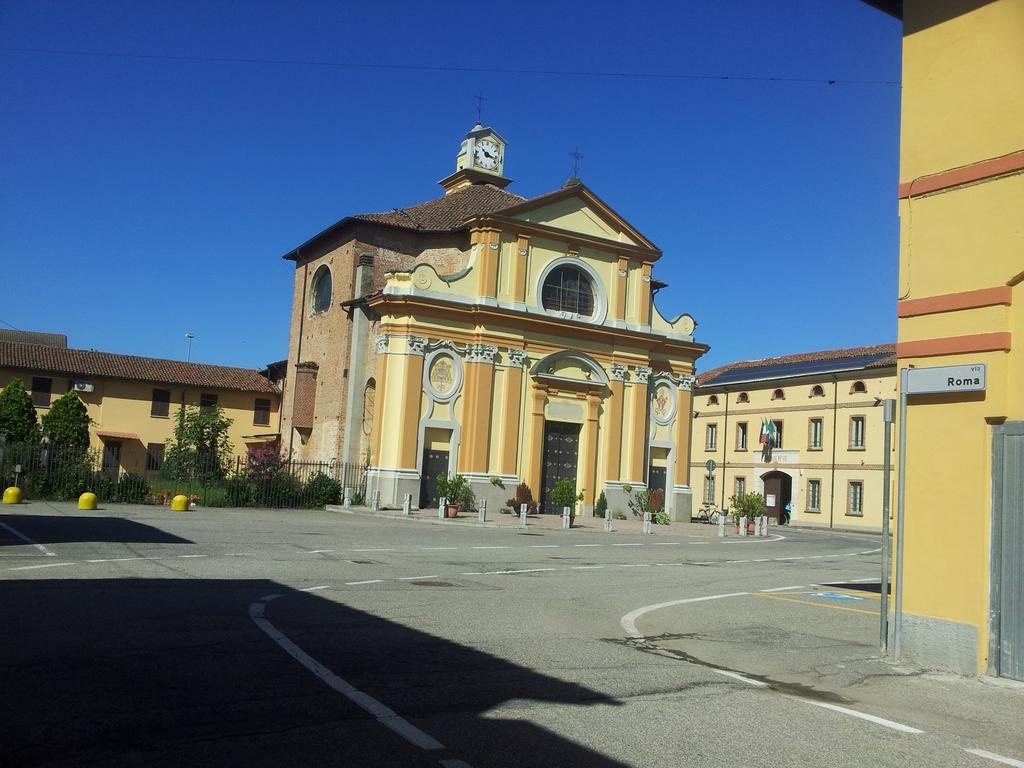 B&B Il Pioppo E La Fonte Castello d'Agogna エクステリア 写真